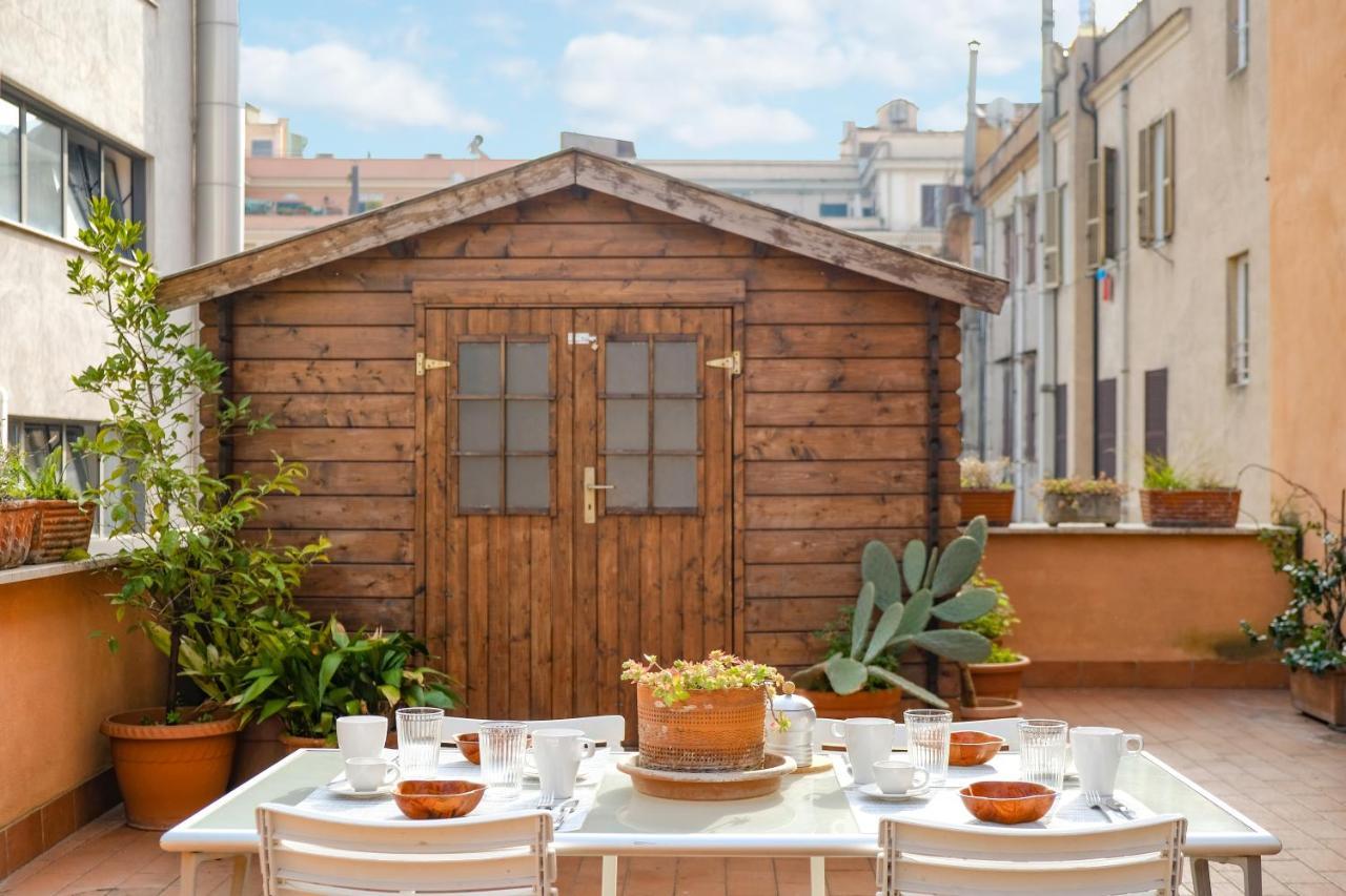 Spacious Apartment With Big Terrace At Colosseum Rome Luaran gambar