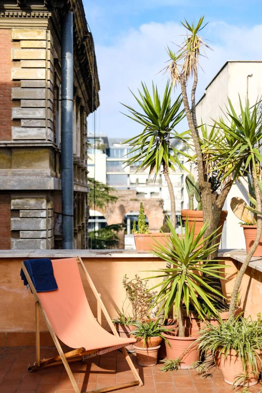 Spacious Apartment With Big Terrace At Colosseum Rome Luaran gambar